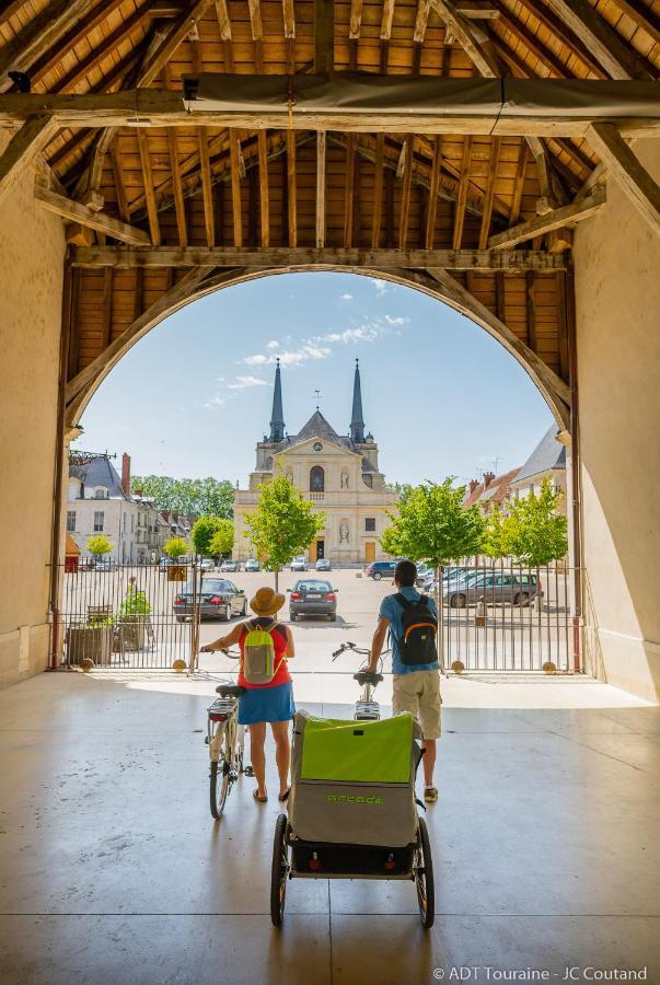 Gite le Petit Puits à Richelieu Exterior foto