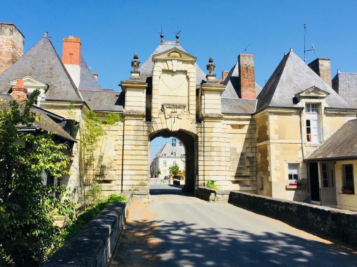 Gite le Petit Puits à Richelieu Exterior foto
